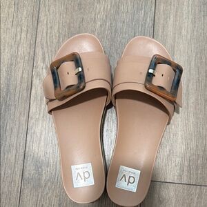 DV by Dolce Vita Cayden Women's Tan Slide Sandals with Buckle